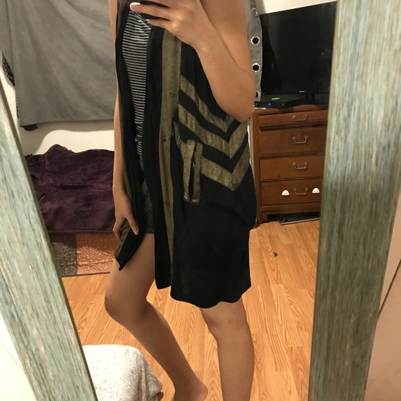 BUNDLE!!!! Cardigans🌻 - Picture 10 of 11